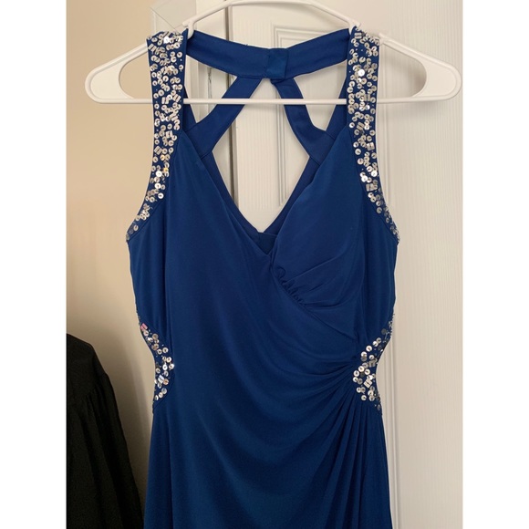 Prom / formal / evening gown - Picture 3 of 7